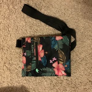 Dakine crossbody bag